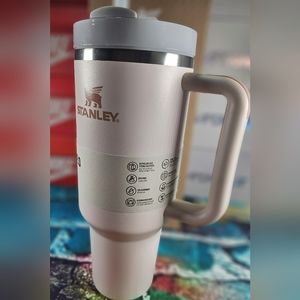 Stanley tumbler cream white cup 40 oz brand new bottle in box
